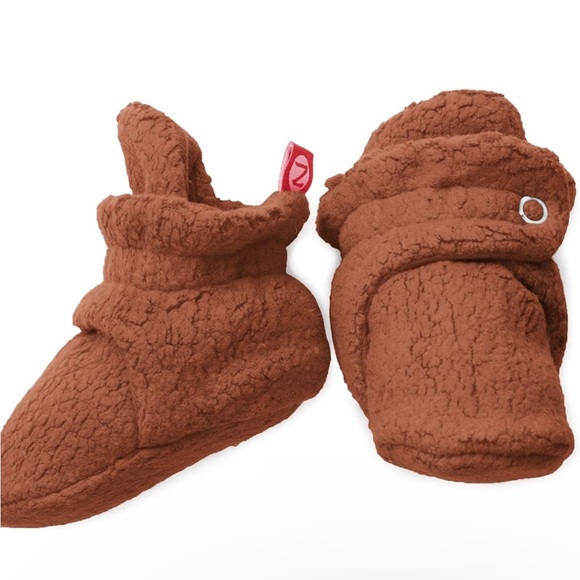 6 months chocolate Zutano booties - Picture 1 of 5